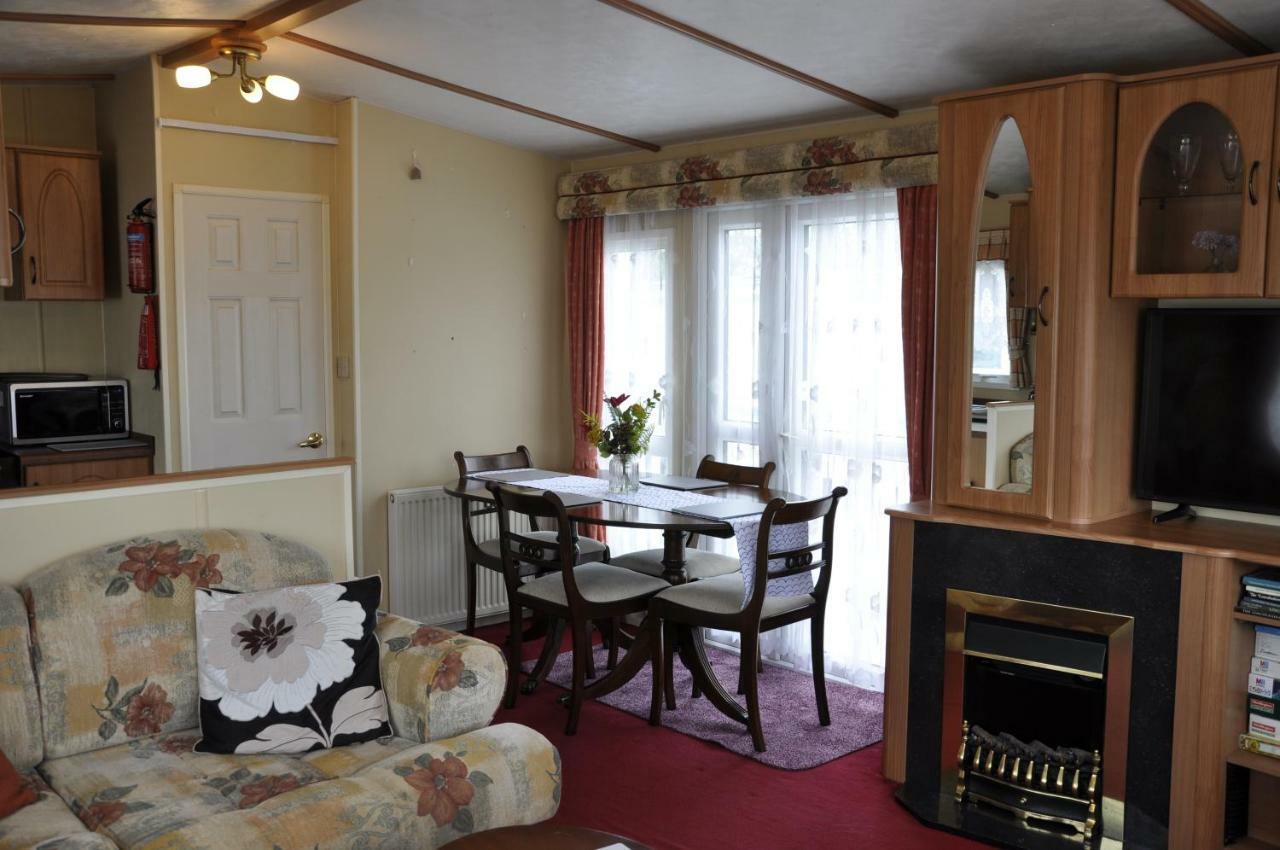 Caravan 8 Berth With Private Fishing Hotel Lincoln Exterior photo